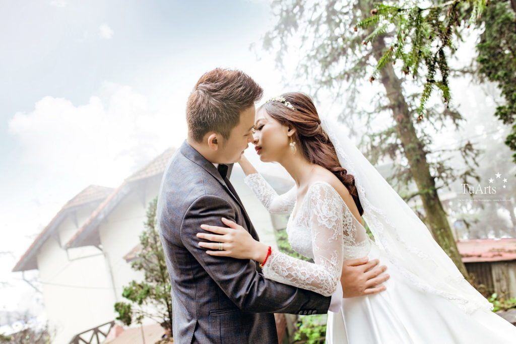 Tạo dáng chụp ảnh cưới lãng mạn và mới lạ tại TuArts Nguyen 2
