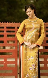ao-dai-cuoi-moi-nhat-7