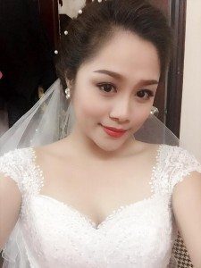 trang điểm cô dâu hiện đại, nhẹ nhàng 7