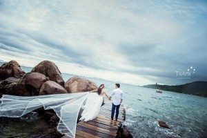 Cách kết hợp trang phục để có ảnh cưới ngoại cảnh đẹp?1