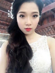 trang điểm cô dâu hiện đại, nhẹ nhàng 8