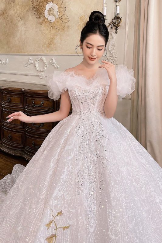 Váy cưới dáng bồng QN B115  Quyên Nguyễn Bridal