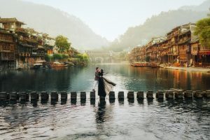 chụp ảnh cưới đẹp phượng hoàng cổ trấn
