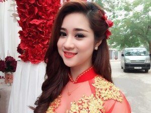 Cách chọn phấn nền trang điểm cô dâu 19