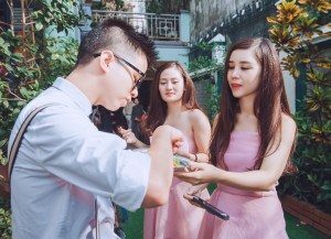 Album Phóng Sự Cưới Quân - Trang