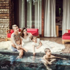 Album ảnh gia đình anh chị Dương Minh Tuyền 3