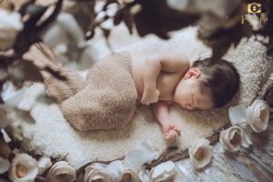 Album ảnh bé sơ sinh 8 ngày tuổi 5
