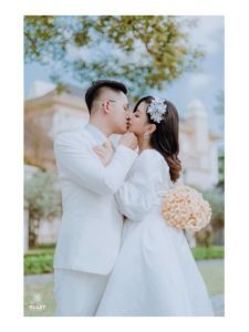 Album ảnh cưới đẹp ở biệt thự hoa hồng