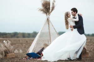 Album chụp ảnh cưới "Lạc giữa cánh đồng hoang"