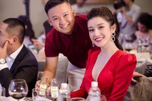 Á hậu Huyền My luôn úng hộ lofita