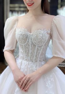 nên thuê váy cưới ở đâu đẹp nha trang
