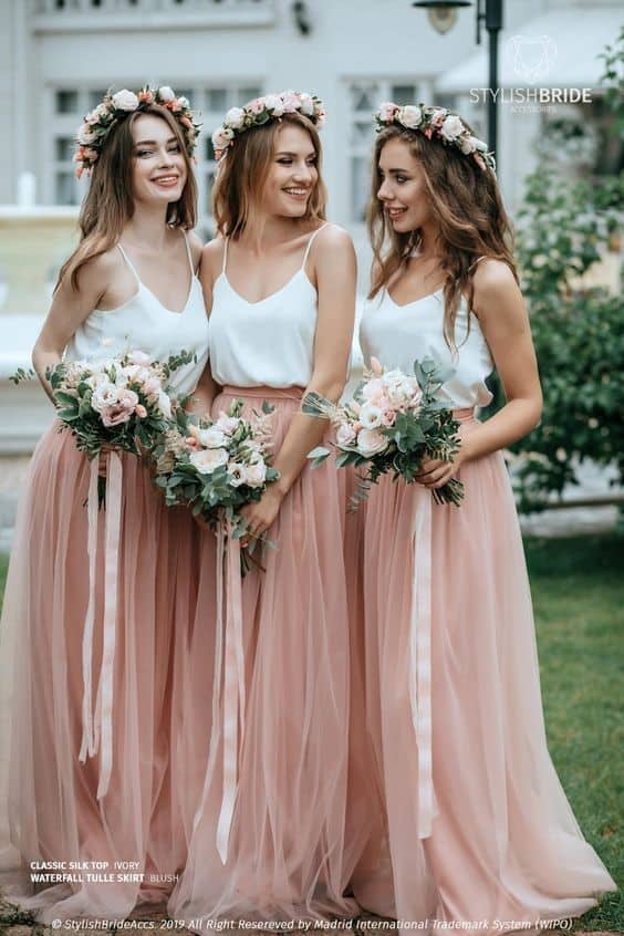 Hướng dẫn chọn Váy phù dâu đẹp cho đám bạn thân