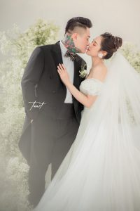 Ca sĩ “Vợ tuyệt vời nhất” Vũ Duy Khánh và Hotgirl Phương Anh tung bộ ảnh cưới concept Phi Hành Gia cực chất khiến Fan rần rần