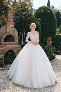 Sự kết hợp hoàn hảo giữa TuArt & Hacchic Couture trong BST Garden of the Muse