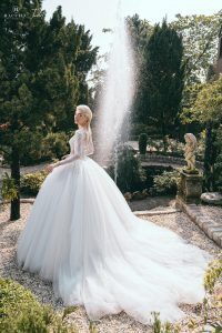Sự kết hợp hoàn hảo giữa TuArt & Hacchic Couture trong BST Garden of the Muse