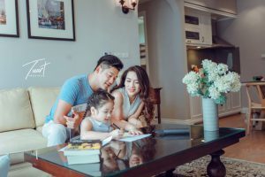 Gia đình diễn viên Hải Anh hạnh phúc dưới góc máy của TuArt Wedding