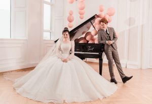 Trọn bộ ảnh cưới kỷ niệm 23 năm bên nhau của vợ chồng MC Hồng Phúc