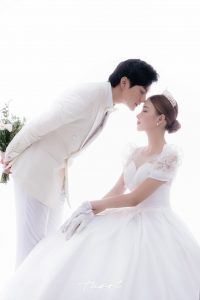 Album ảnh cưới đẹp tại phim trường Santorini Hà Nội