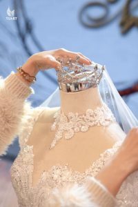 O Sen Ngọc Mai mặc váy cưới Bella được Quốc Nghiệp cầu hôn trên truyền hình