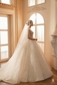 Hoa Hậu Du Lịch Lương Kỳ Duyên Hoá nàng dâu rạng ngời trong BST của Bella Haute Couture