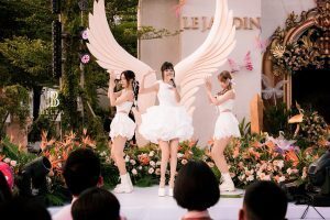 Tinh hoa hội tụt rong show diễn " Le Jardin" của TuArt