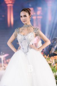 Một lần nữa hãy cùng ngắm nhìn những mẫu thiết kế trong BST Le Jardin của Bella Bridal dưới góc máy của team TuArt nhé:
