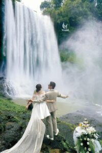 Album ảnh cưới đẹp hùng vỹ tại thác Damry Đà Lạt